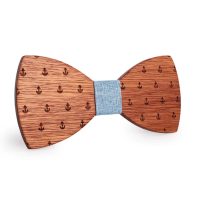 Drevený motýlik - Kotvy, modrý stred