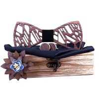 Set dreveného motýlika, vreckovky, manžetových gombíkov a brošne - Vyrezávaný, asymetrický