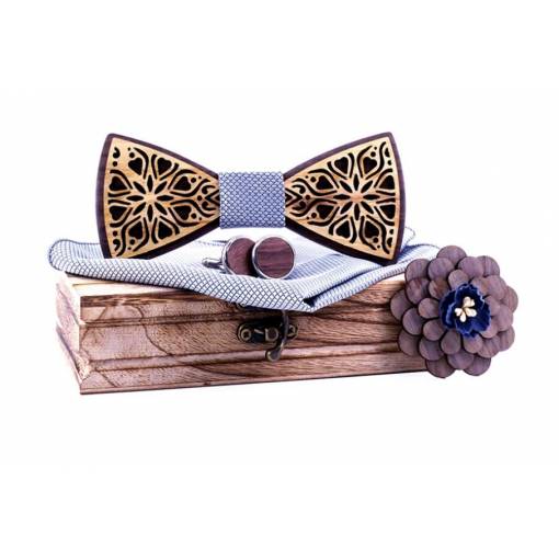 Foto - Set dreveného motýlika, vreckovky, manžetových gombíkov a brošne - Vyrezávaný kvet